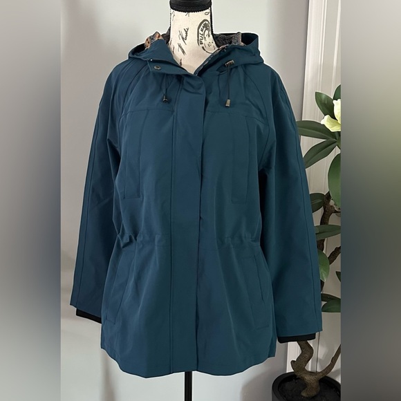 💙 NWT Pendleton Women's Hooded Rain Jacket - Wind Resistant, Waterproof💙 - Picture 2 of 13